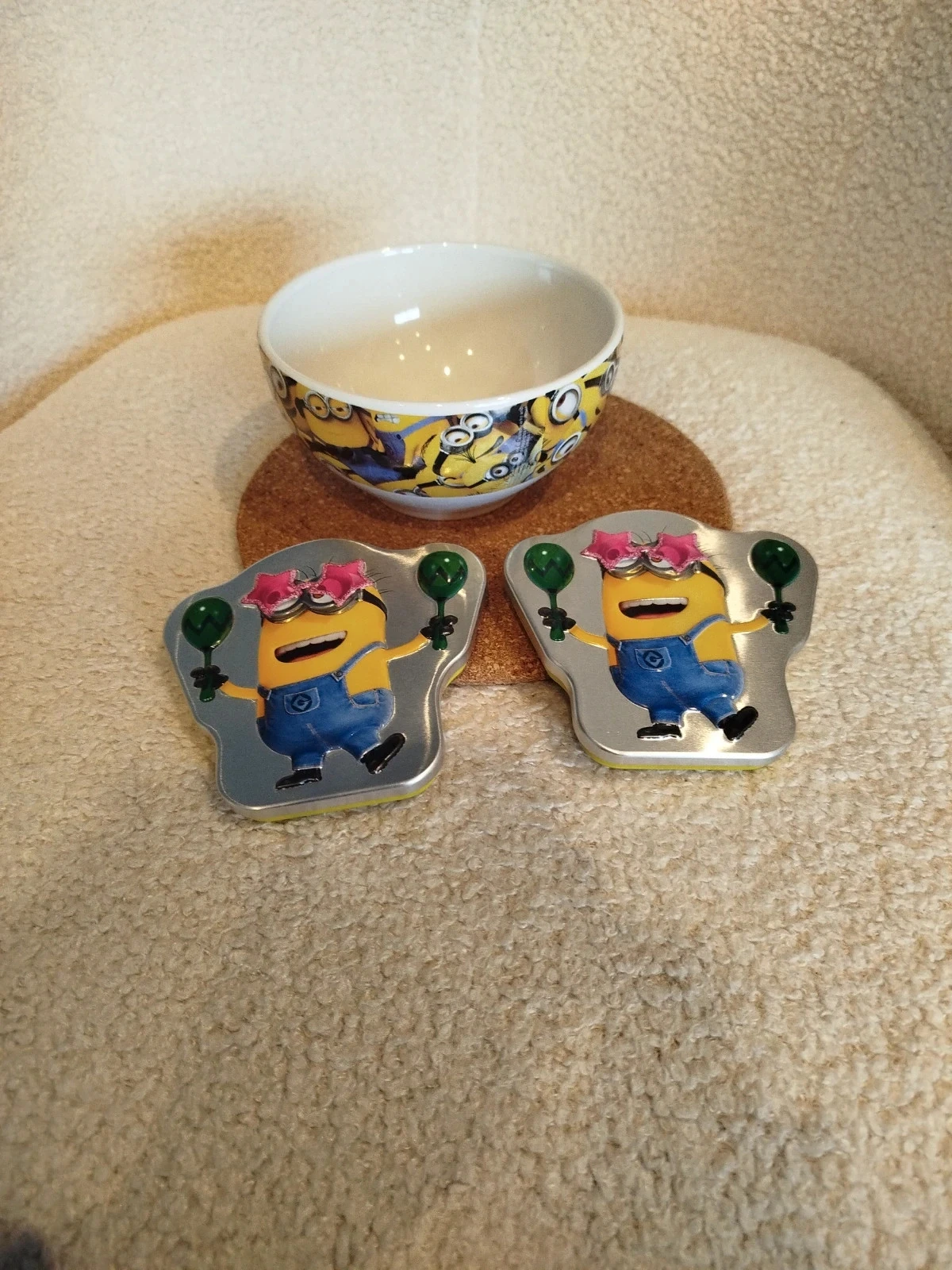Bol et boîtes Minions